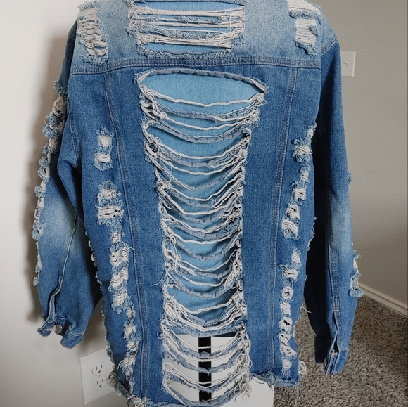 Trill blue jean distressed jacket - Picture 5 of 6